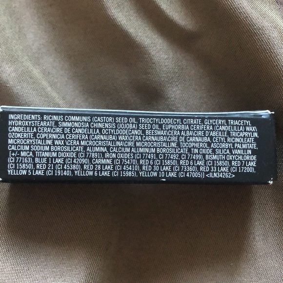 Mac frost lipstick: All I want - Picture 3 of 3